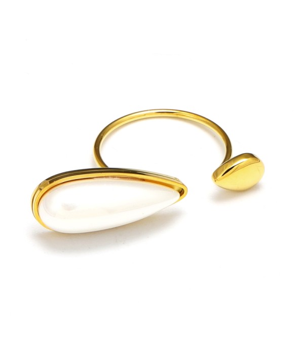 Anillo abierto dorado con dos forma de lágrima