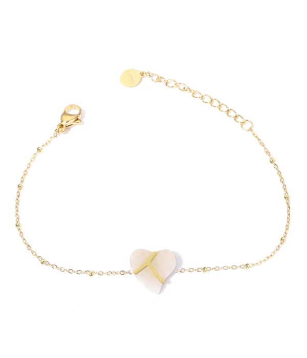 Pulseras doradas con corazones multicolores