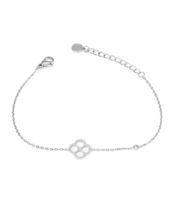 Pulsera plateada con trébol calado y nácar