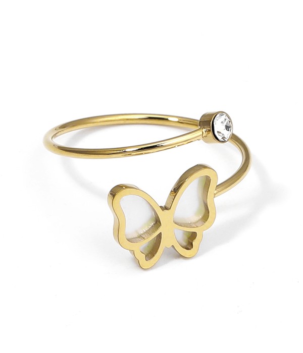 Anillo dorado con mariposa nácar y circonita