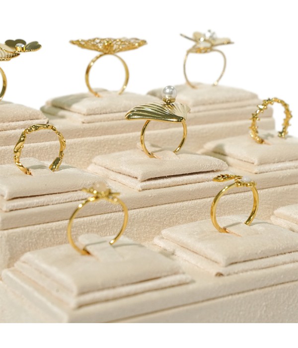 Expositor para anillos escalorado 14.5x15 cm