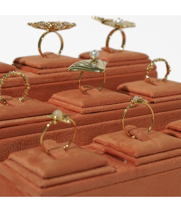 Expositor para anillos escalorado 14.5x15 cm
