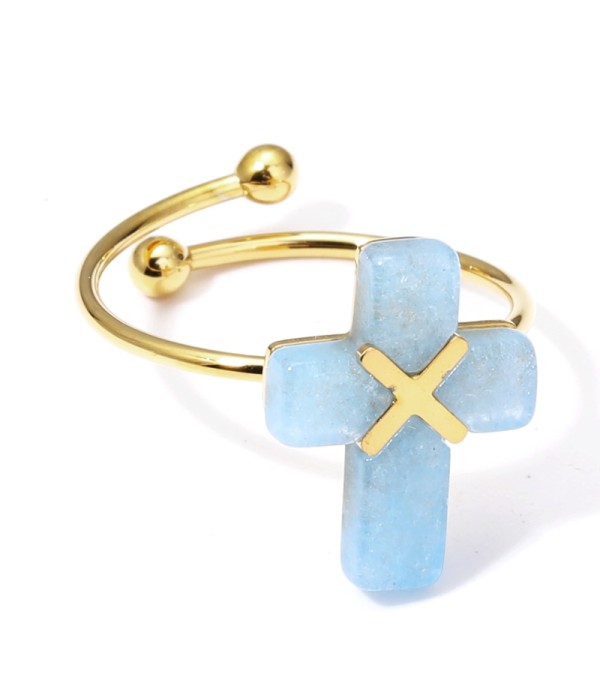 Anillos dorados con cruz multicolores