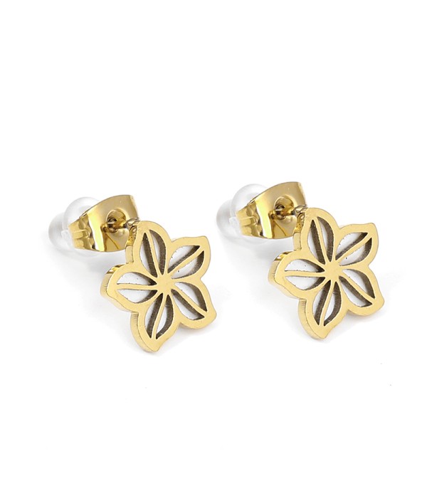 Pendientes dorados con diseño de flor de cinco pétalos