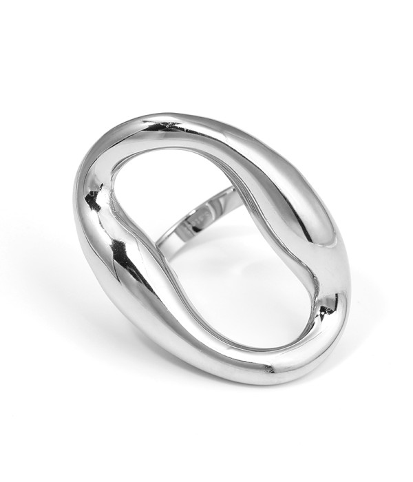 Anillo con forma orgánica irregular