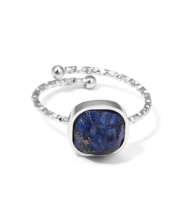 Anillo plateado ajustable con piedra cuadrada