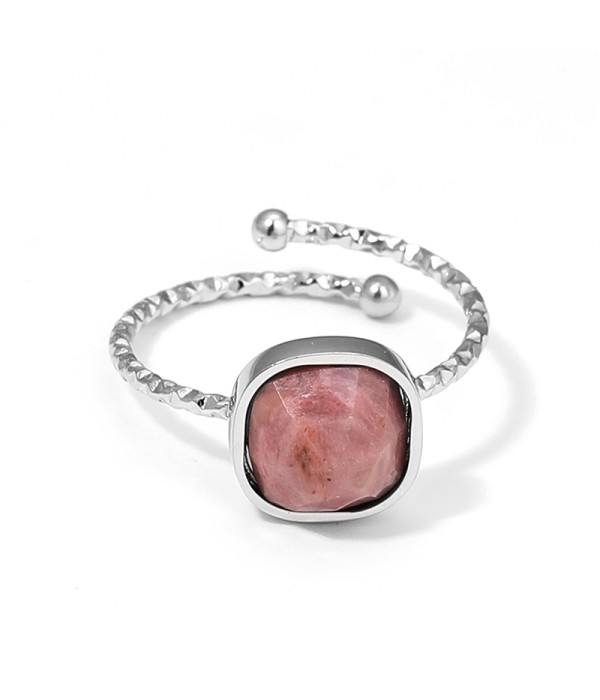 Anillo plateado ajustable con piedra cuadrada