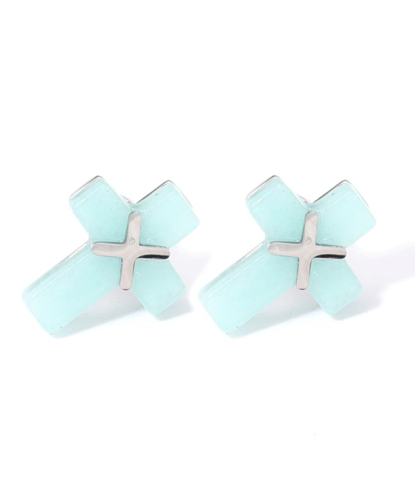 Pendientes plateados con cruz multicolores