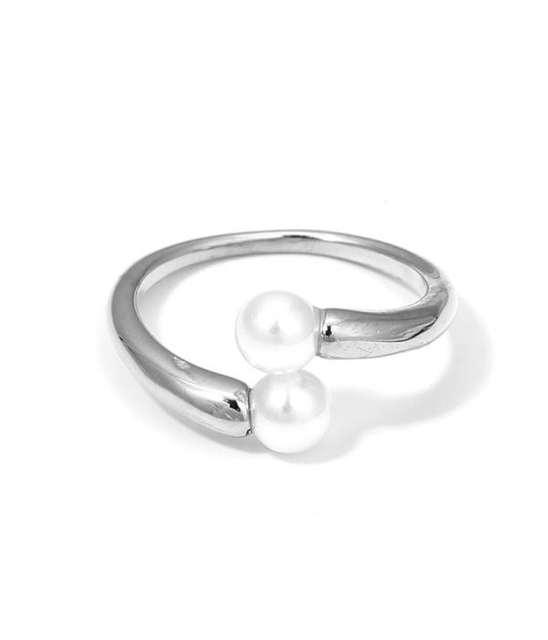 Anillo abierto plateado con doble perla