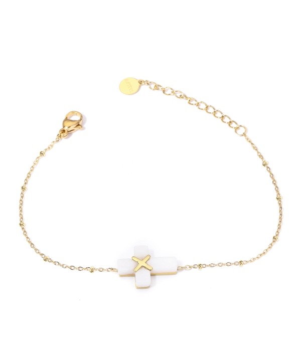Pulseras doradas con cruz multicolores