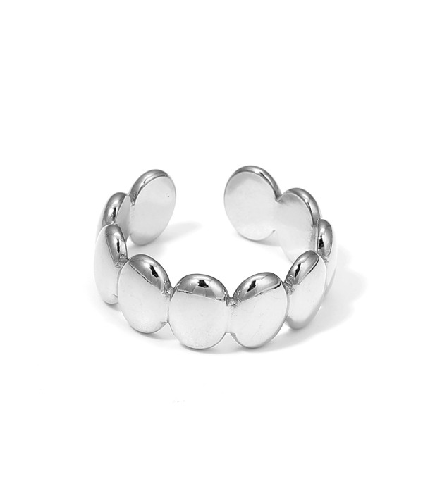 Anillo abierto plateado con eslabones ovalados