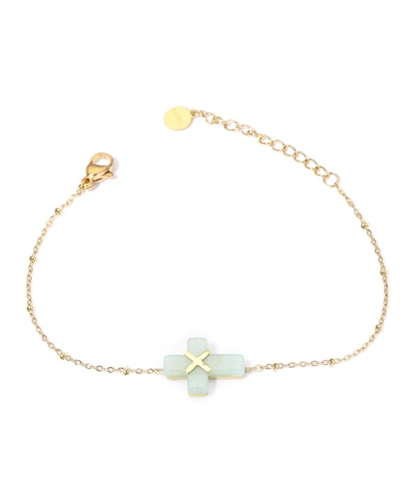 Pulseras doradas con cruz multicolores