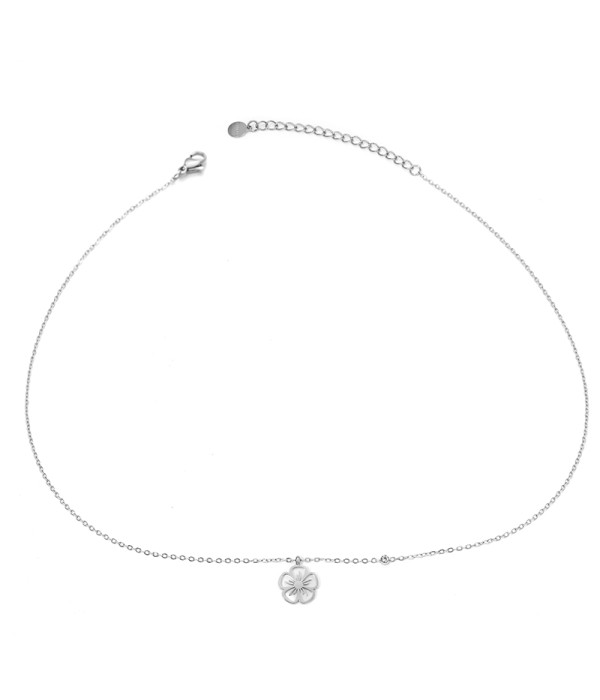 Collar plateado con colgante de flor con base nácar