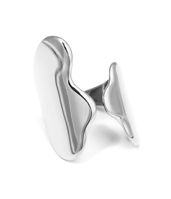 Anillo escultural de diseño orgánico