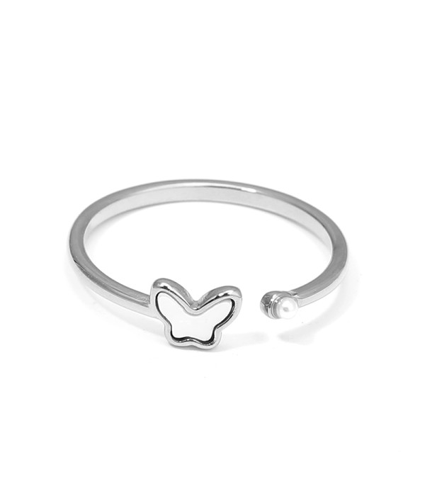 Anillo de mariposa con nácar