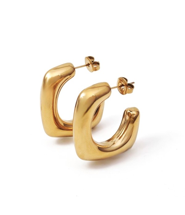 Pendientes de aro dorados con forma cuadrada