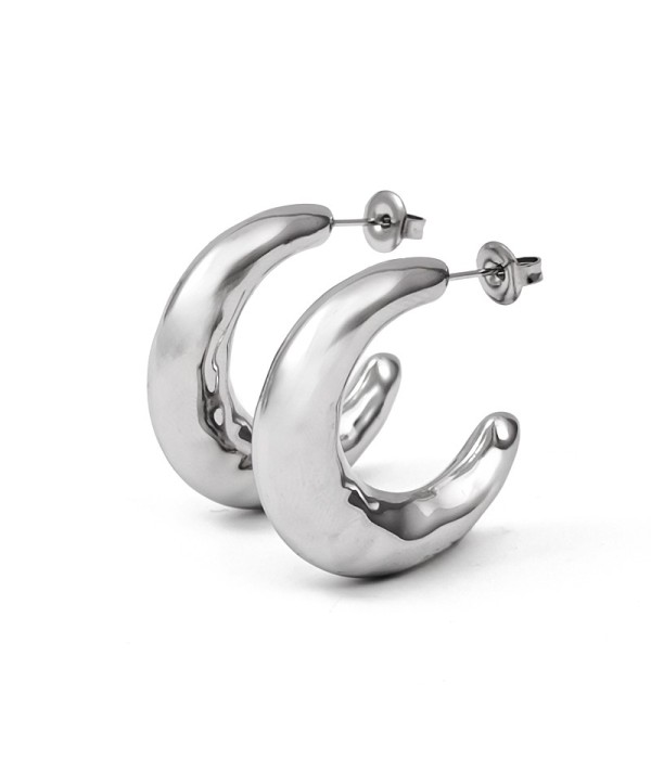 Pendientes de aro plateados con forma irregular