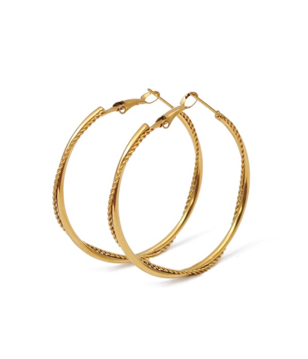 Pendientes de aro dorados con detalle de cuerda