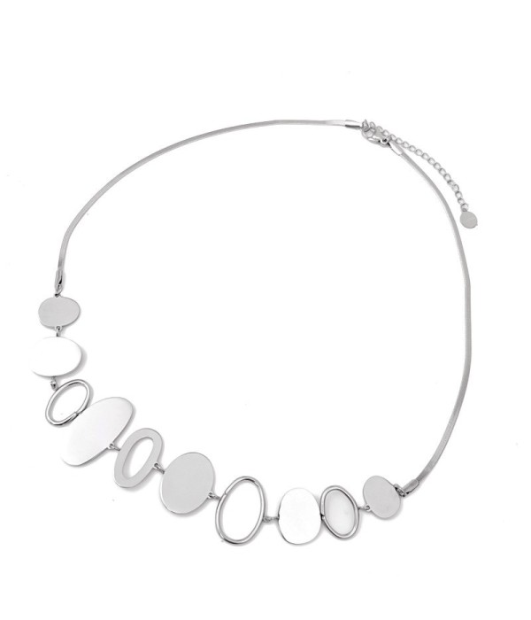 Collar plateado con diseño de óvalos