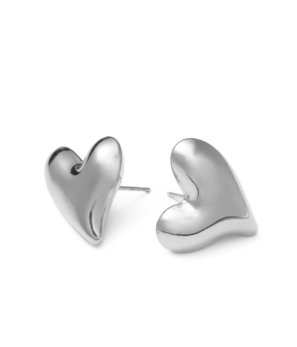 Pendientes plateados de corazón