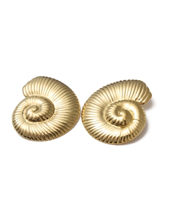 Pendientes dorados de caracola en espiral