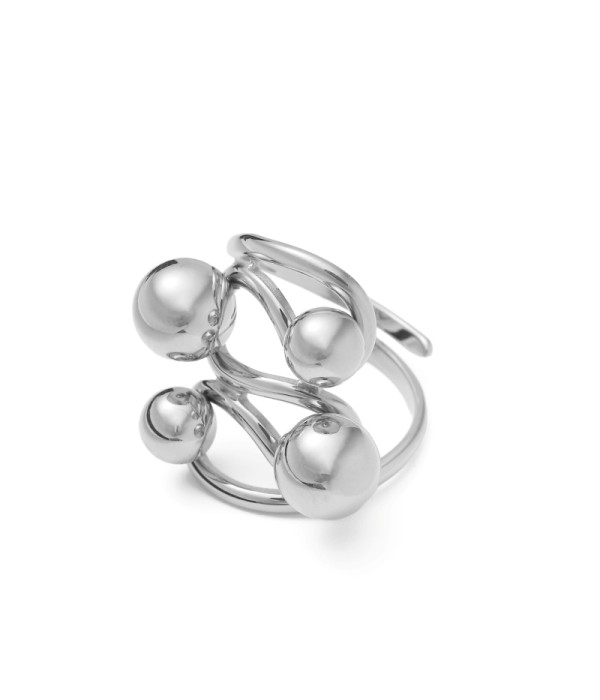 Anillo con diseño de esferas geométricas