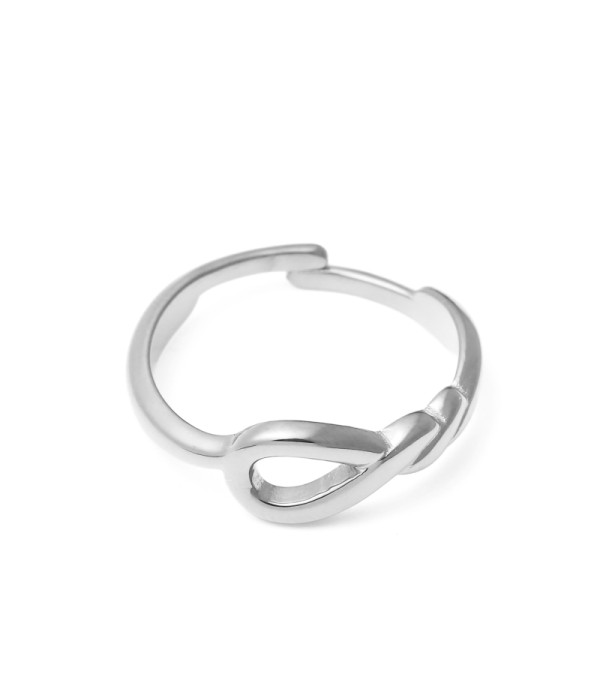 Anillo con diseño de nudo 2