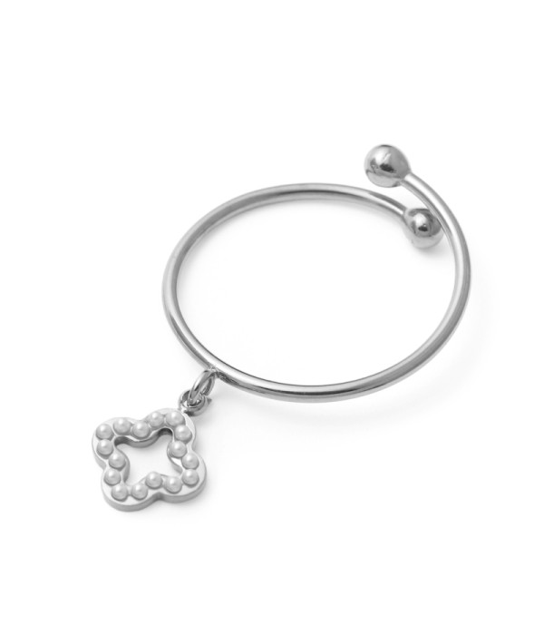 Anillo con colgante de trébol de cuatro hojas de perlas 2