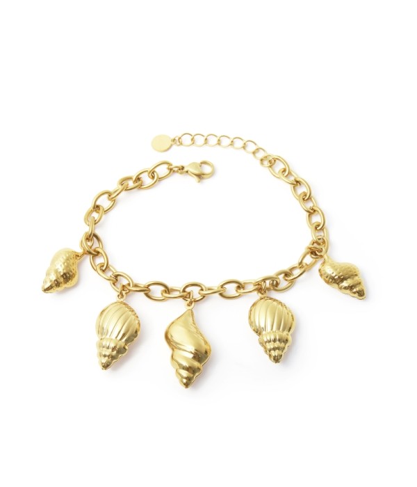 Pulsera con colgantes de conchas