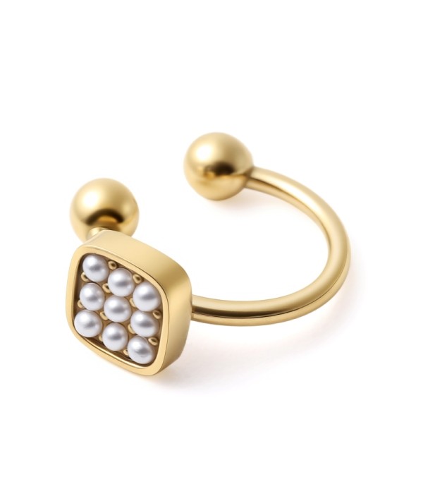 Clip de oreja con mosaico de perlas