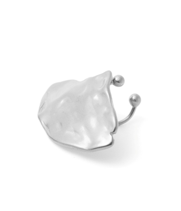 Clip de oreja con diseño de hoja orgánica