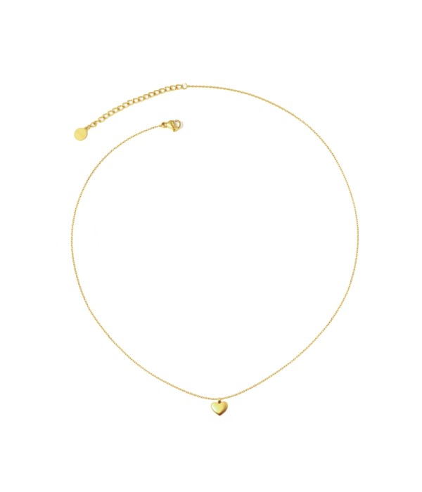 Collar dorado con colgante de corazón