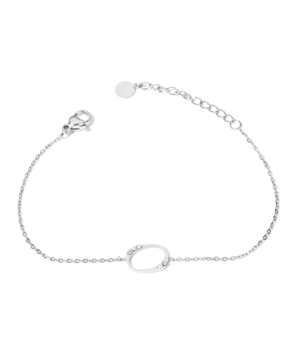 Pulsera plateada con óvalo y detalles en circonitas