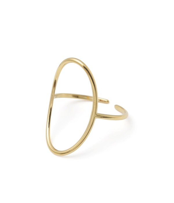 Anillo con diseño ovalado minimalista
