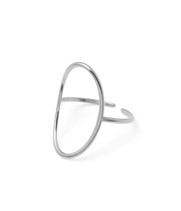 Anillo con diseño ovalado minimalista 2