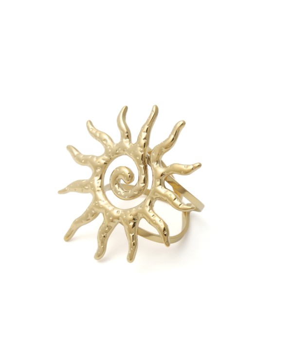 Anillo con diseño de sol en espiral