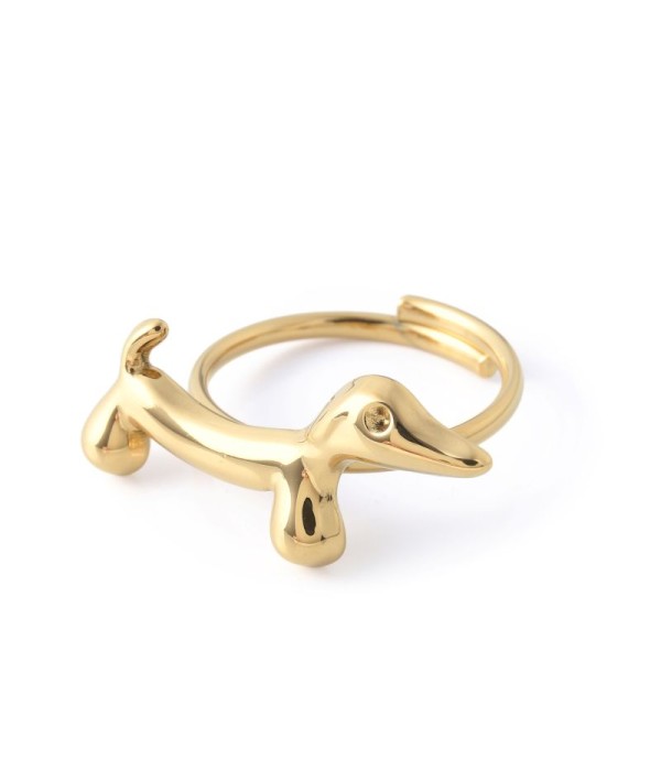 Anillo  dorado de perro salchicha