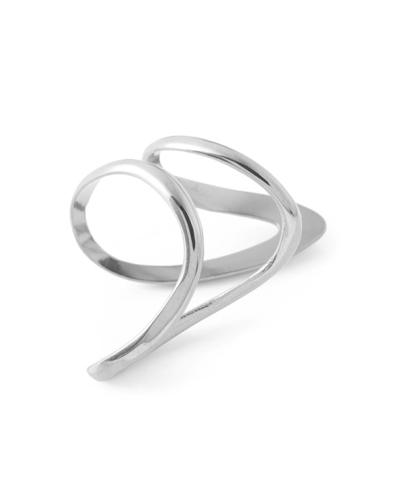 Anillo de diseño moderno