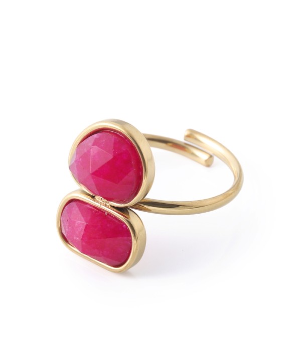 Anillo dorado con piedras tipo jade