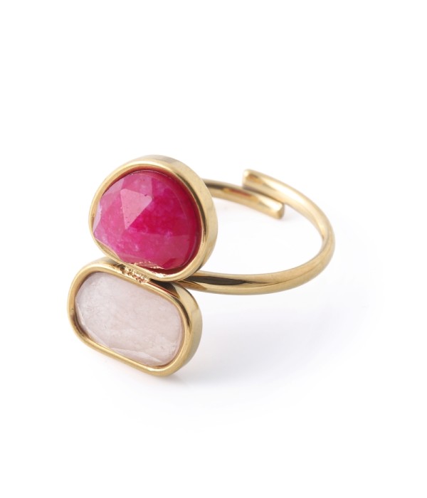 Anillo dorado con piedras tipo jade