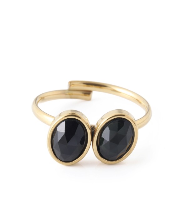 Anillo dorado con piedras tipo jade