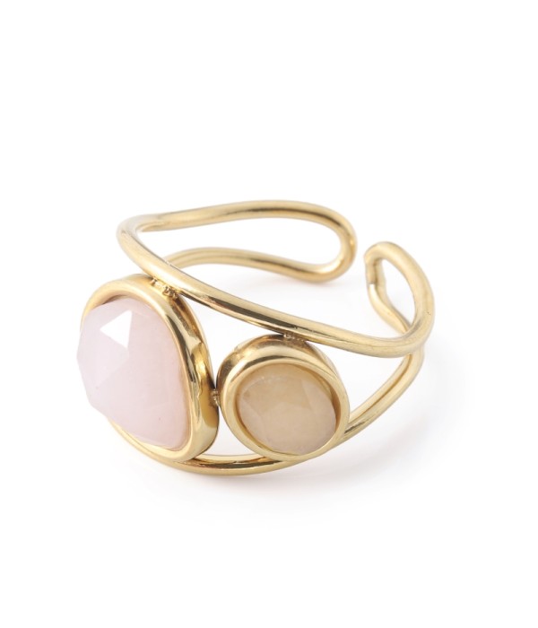 Anillo dorado con piedras tipo jade