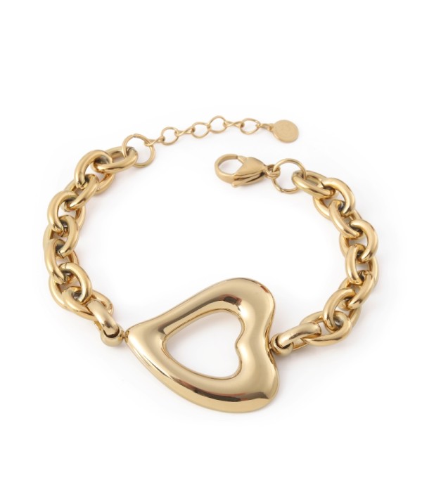 Pulsera dorada con corazón hueco