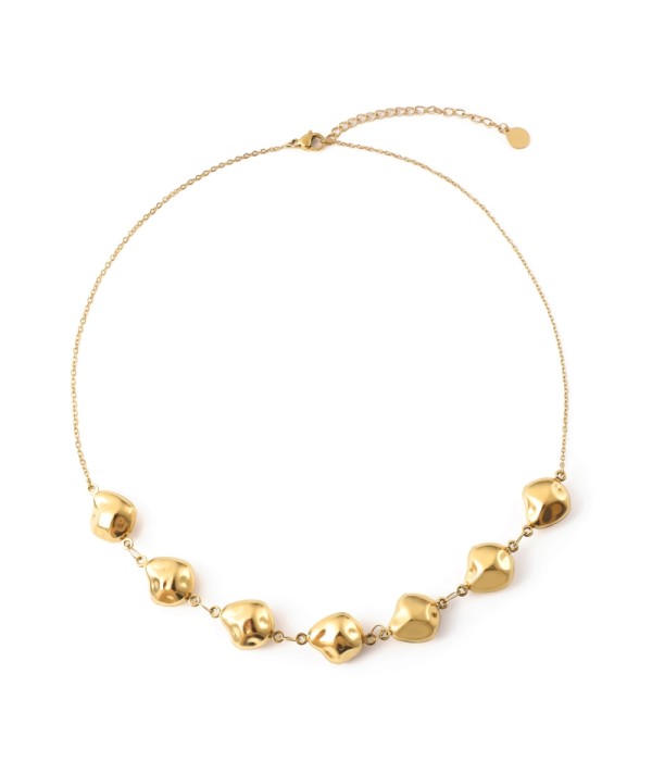 Collar dorado con cuentas irregulares