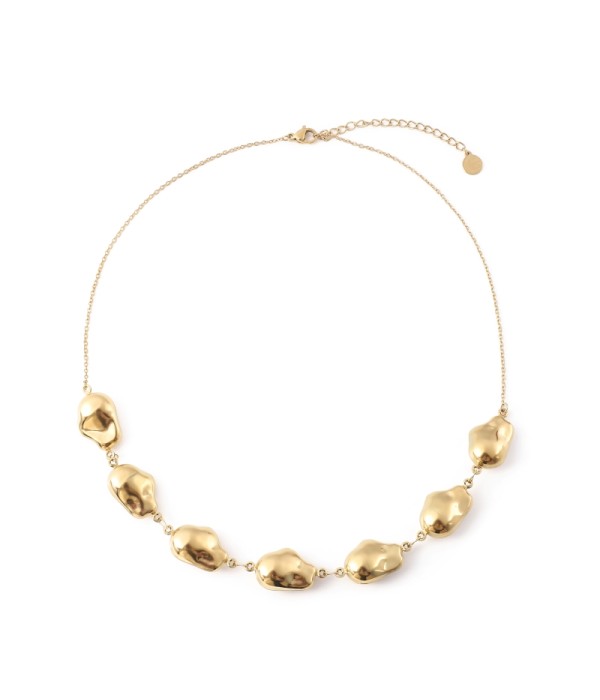 Collar dorado con cuentas irregulares