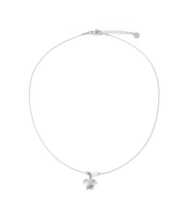 Collar plateado con colgante de tortuga y perla