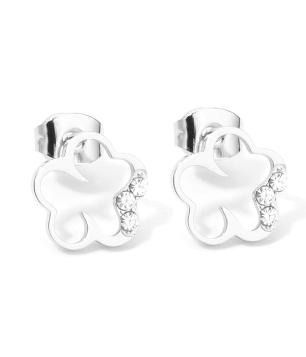 Pendientes plateados con flor y detalles en circonitas