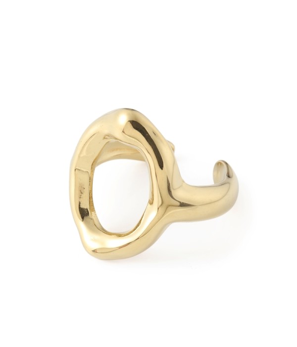 Anillo con diseño hueco