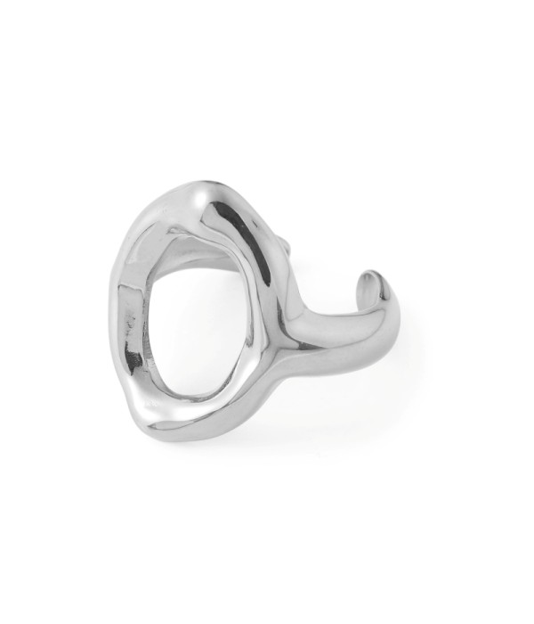 Anillo con diseño hueco 2