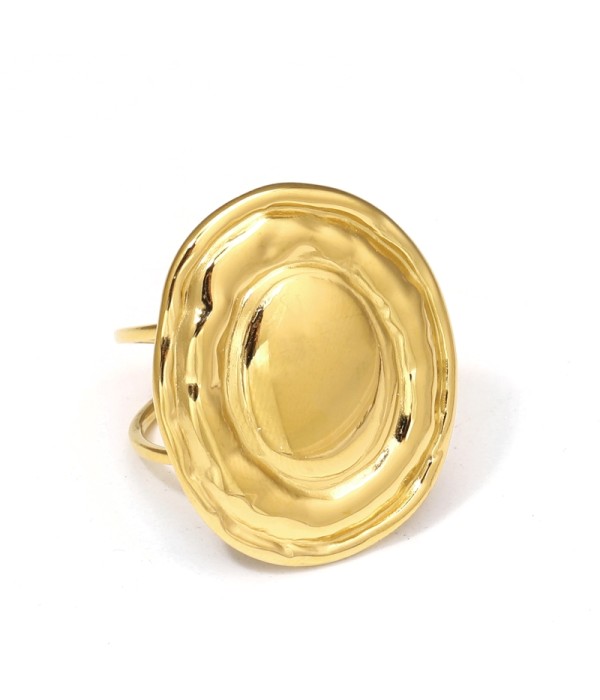 Anillo dorado con diseño de ondas irregulares